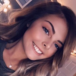 Meet your Posher, Lexie